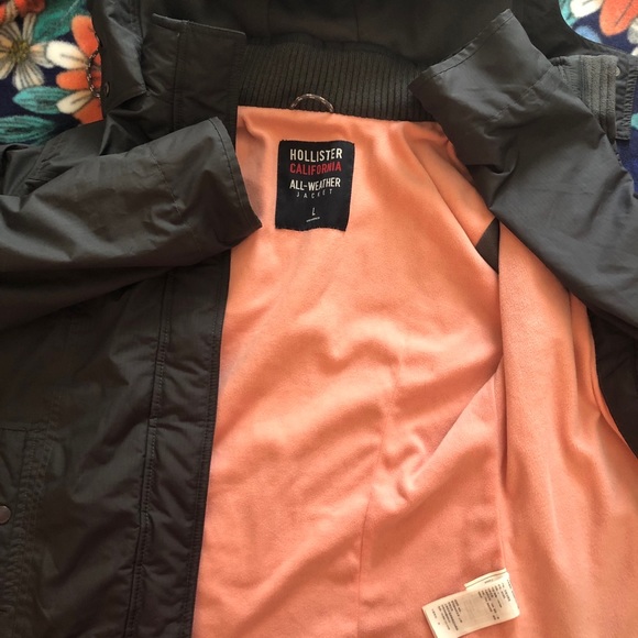 ***SOLD****Hollister All-Weather Jacket - Picture 8 of 14
